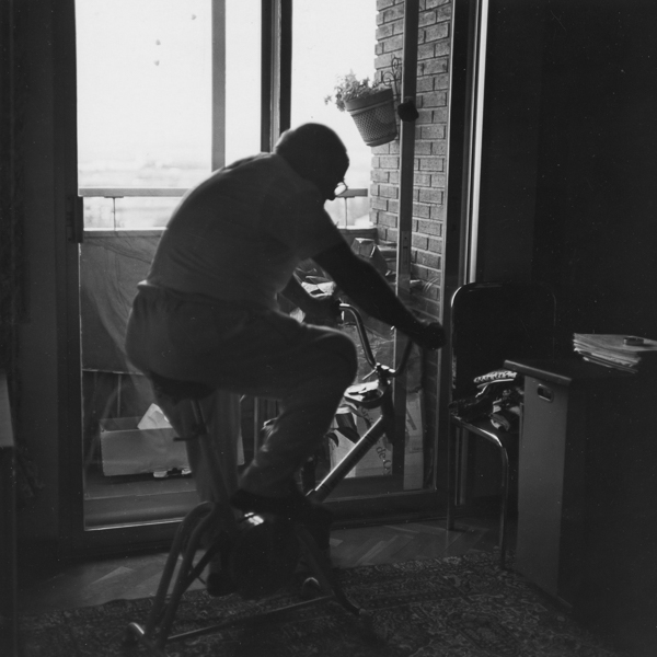 リカルド・ガリード<br />Ricardo Garrido「RED Photo Gallery 10周年記念展<br />新メンバー紹介展<br />Windows_4」